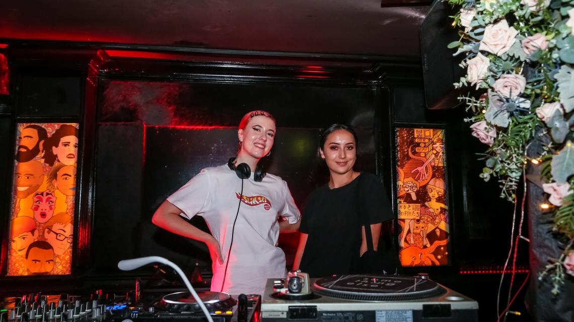 DJ's in Tokyo Sing Song